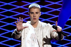 Justin Bieber Shaves His Head & Debuts A New Look