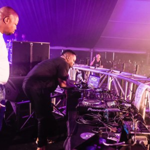 SPHEctacula & DJ Naves – Kings Of The Weekend Gqom Mix End Oct 2018