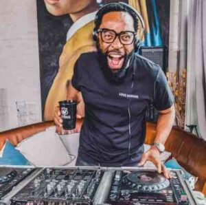 DJ Sbu – After work Mix